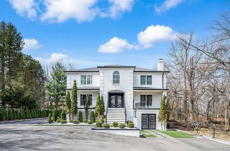 68 Fort Salonga Road