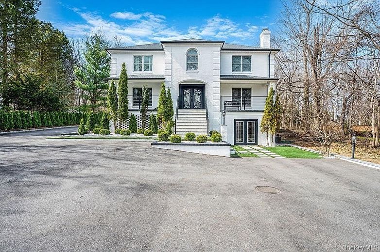 68 Fort Salonga Road