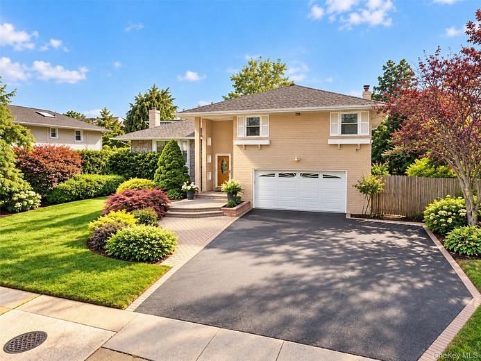 68 Hazelwood Drive