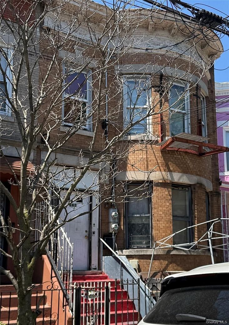 682 Georgia Avenue