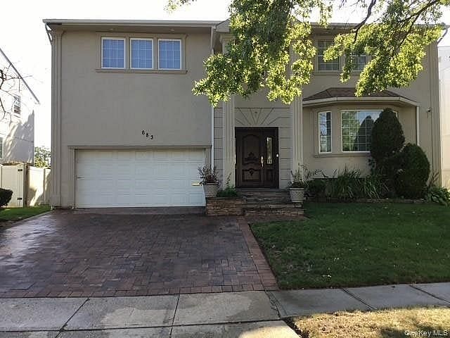 683 VAN DAM STREET VAN DAM Street