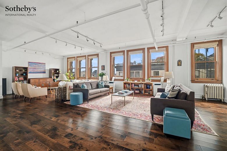 684 Broadway #10E