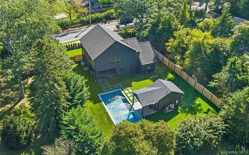 685 Springs Fireplace Road