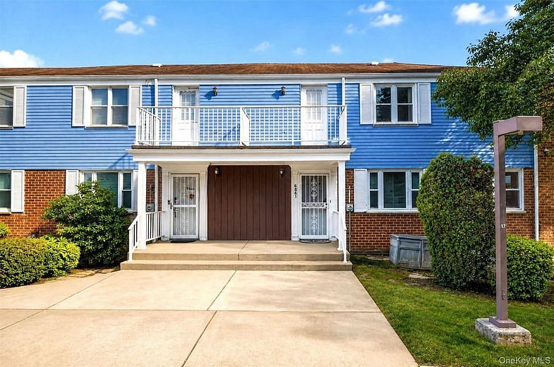 6861 Cloverdale Boulevard #108