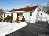 Image 1 of 24 for 286 Rose Lane in Long Island, Smithtown, NY, 11787