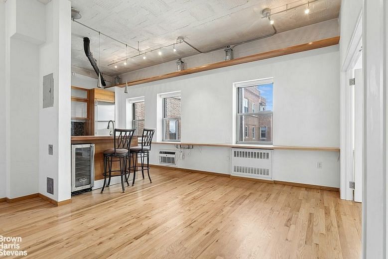 689 Fort Washington Avenue #5M