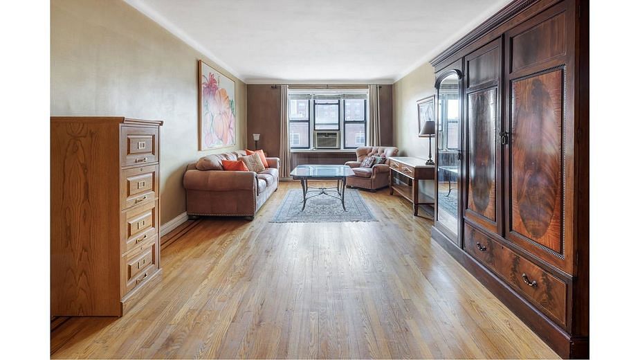 69-10 Yellowstone Boulevard #612