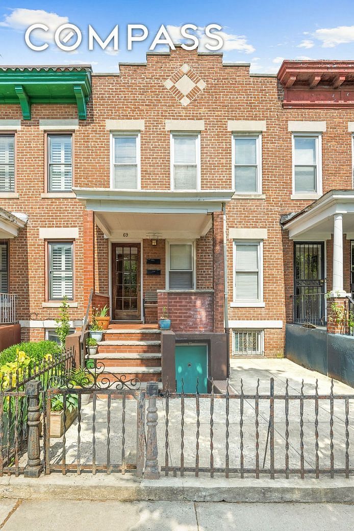 69 Chester Avenue