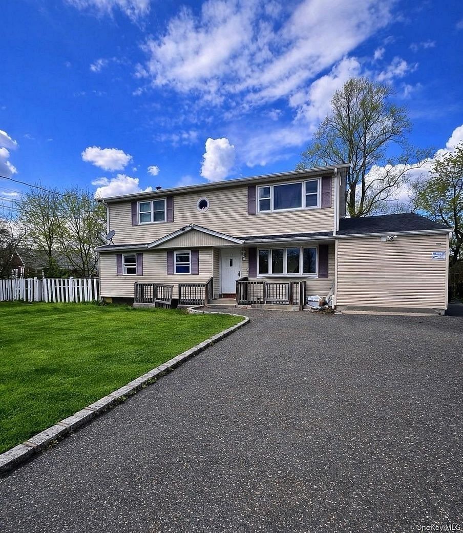 69 Commercial Boulevard