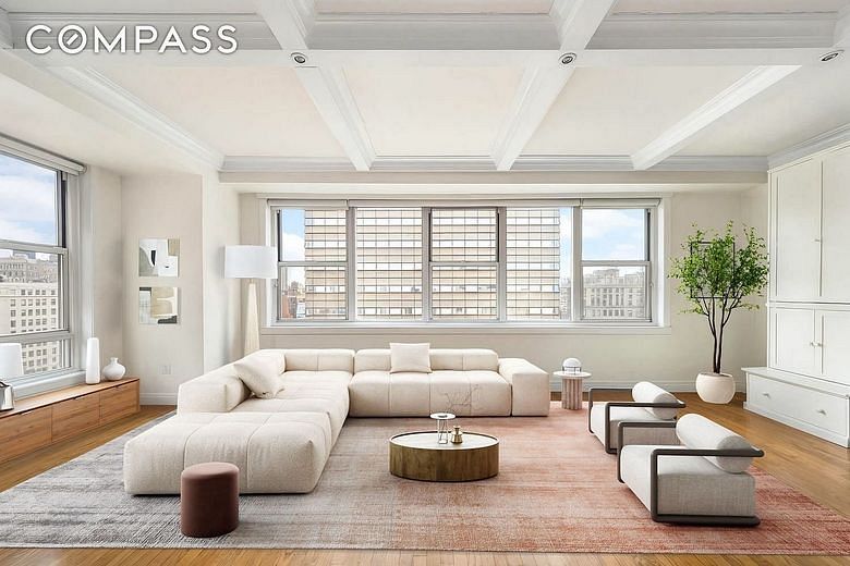 69 Fifth Avenue #17J