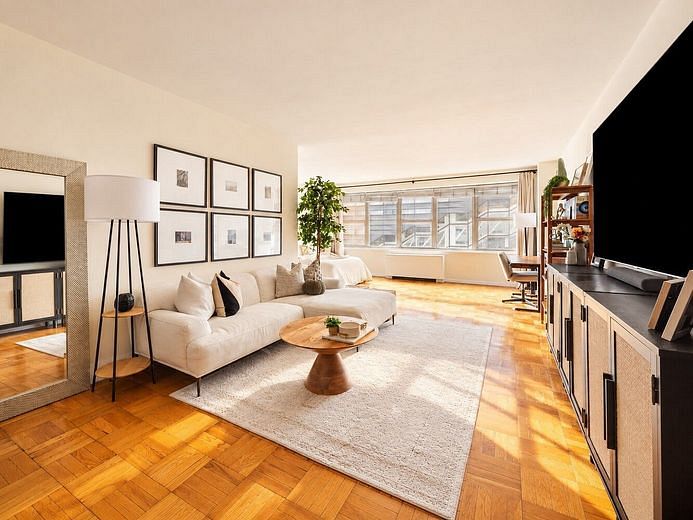 69 Fifth Avenue #6H