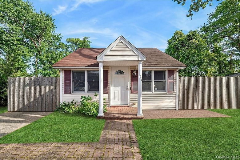 69 Locust Drive
