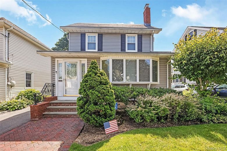 69 Vernon Avenue