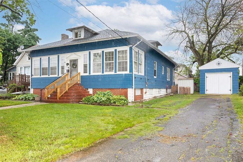 690 Minnieford Avenue