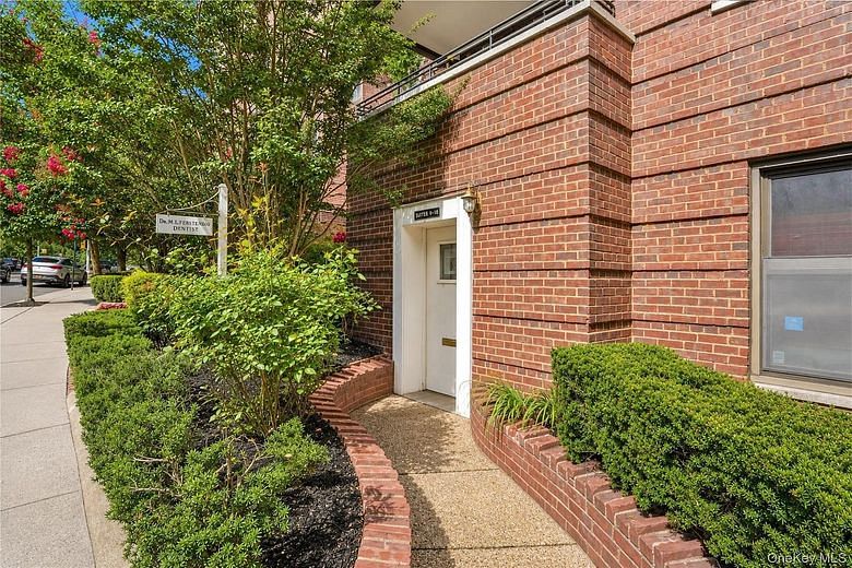 6940 Yellowstone Boulevard #9 & 10