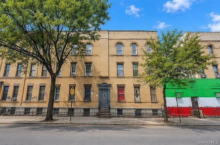695 Meeker Avenue
