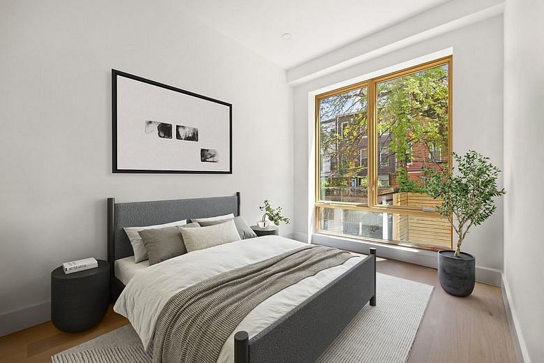 696 Chauncey Street #2R