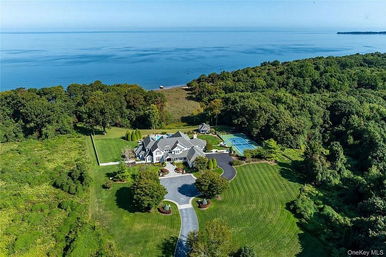 697 Short Beach Road