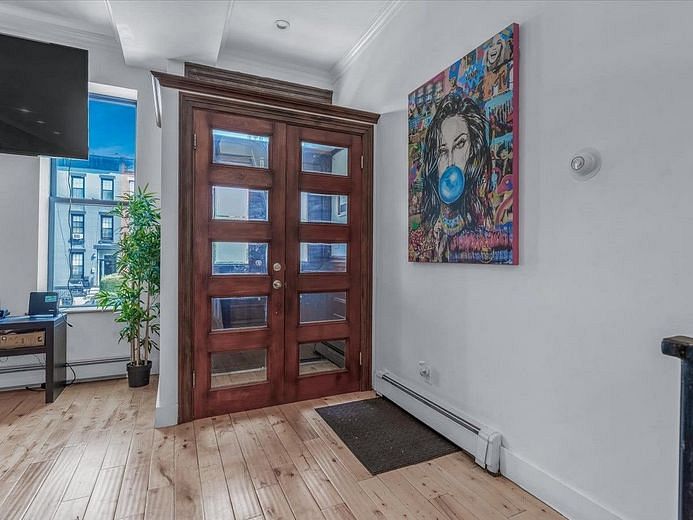 698 Lexington Avenue #2