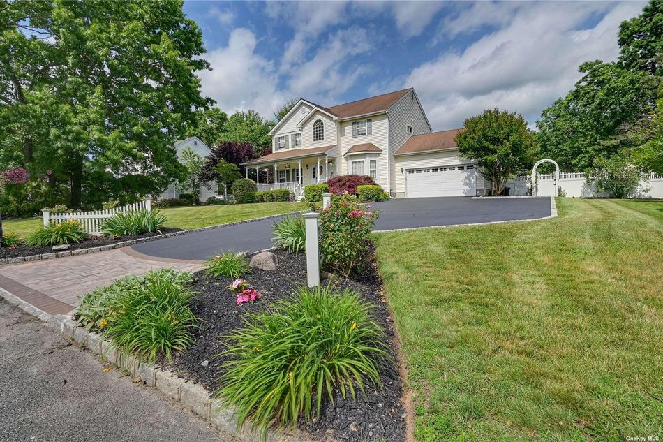 Image 1 of 35 for 449 Harrison Avenue in Long Island, Miller Place, NY, 11764