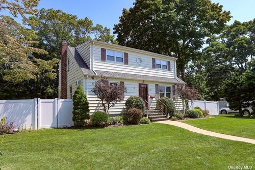 Image 1 of 33 for 126 N Herman Avenue in Long Island, Bethpage, NY, 11714