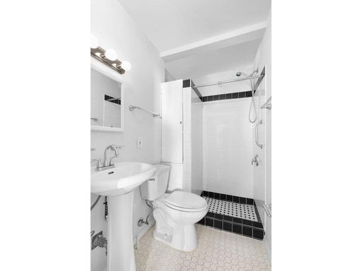 Image 1 of 8 for 120 East 79th Street #2D in Manhattan, New York, NY, 10075