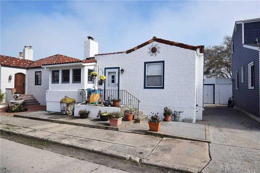 Image 1 of 13 for 22 Curley St in Long Island, Long Beach, NY, 11561