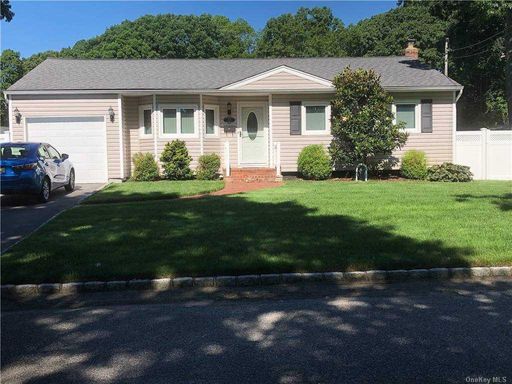 Image 1 of 23 for 1320 Pine Avenue in Long Island, West Islip, NY, 11795