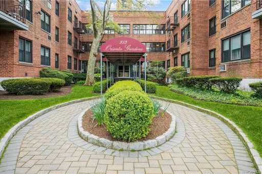 Image 1 of 26 for 953 W Boston Post Road #1L in Westchester, Mamaroneck, NY, 10543