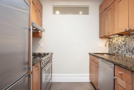 Image 1 of 7 for 2 Beekman Place #3B in Manhattan, New York, NY, 10022