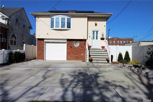 Image 1 of 21 for 10 Perkins Ave in Long Island, Oceanside, NY, 11572