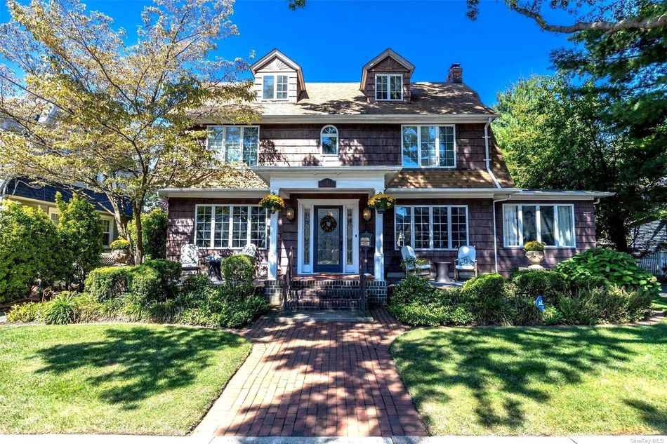 Image 1 of 35 for 21 Crocus Avenue in Long Island, Floral Park, NY, 11001