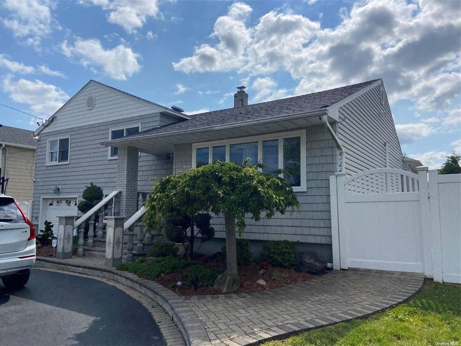 Image 1 of 23 for 229 Island Parkway in Long Island, Island Park, NY, 11558
