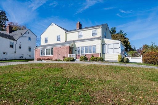 Image 1 of 20 for 8 Andrew Road in Westchester, Eastchester, NY, 10709