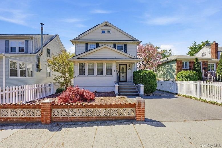 7 aka 19 Byron Avenue