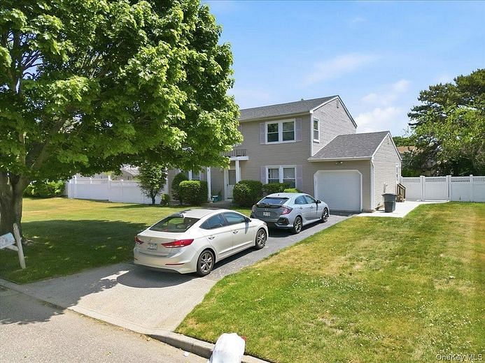 7 Apple Blossom Lane