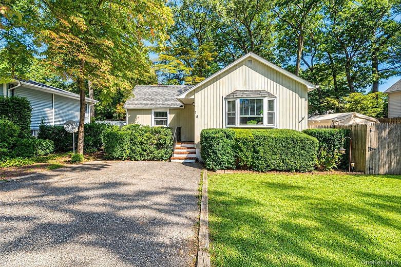 7 Beacon Drive