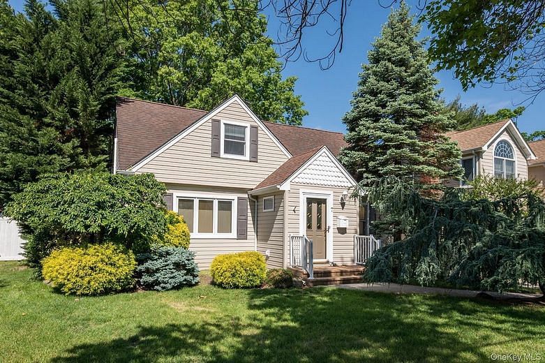 7 Briarcliff Drive