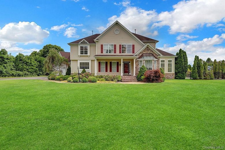 7 Brookline Court
