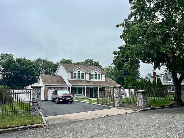 7 Cedar Avenue