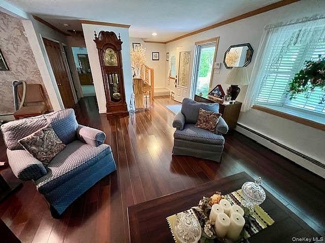 7 Cedar Avenue