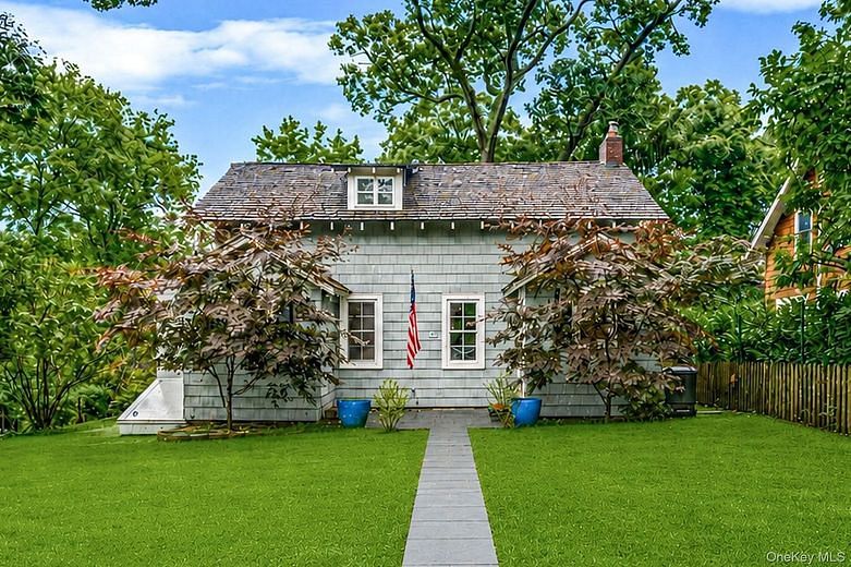 7 Dickerson Avenue