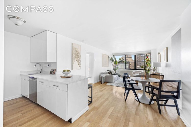 7 East 14th Street #17G