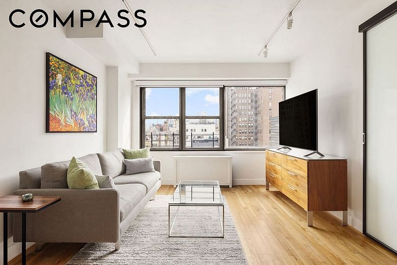 7 East 14th Street #20C