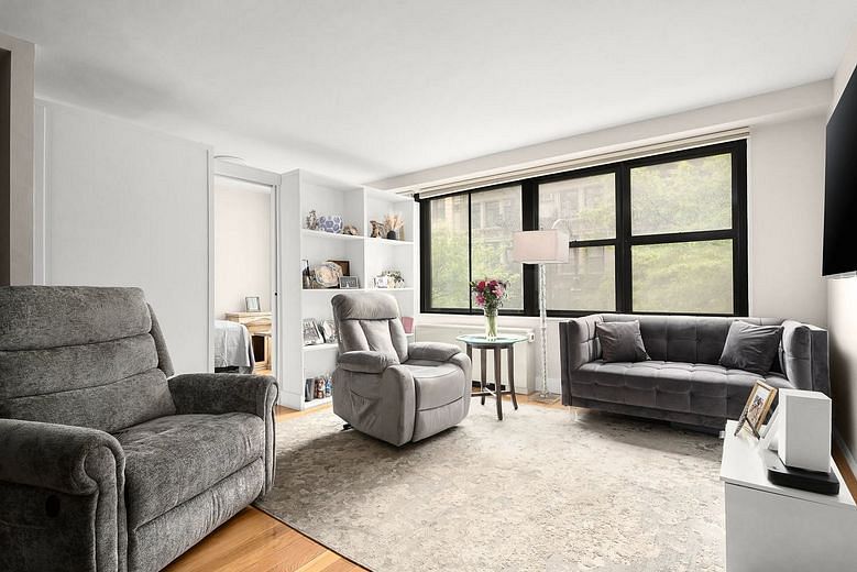 7 East 14th Street #409