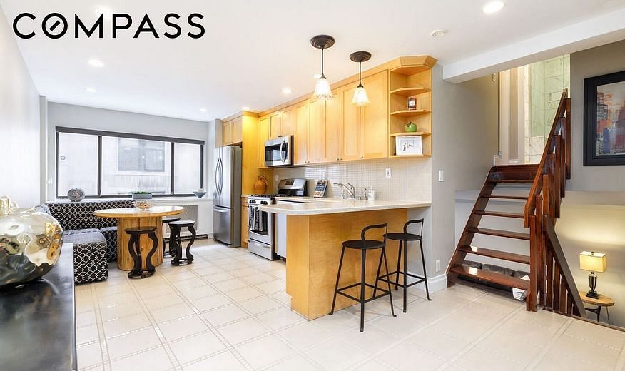 7 East 35th Street #10D