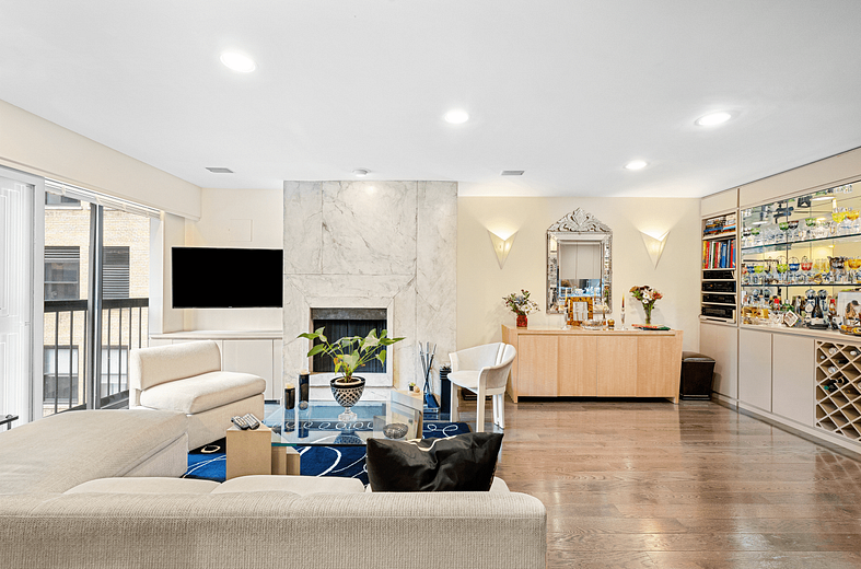 7 East 35th Street #14A