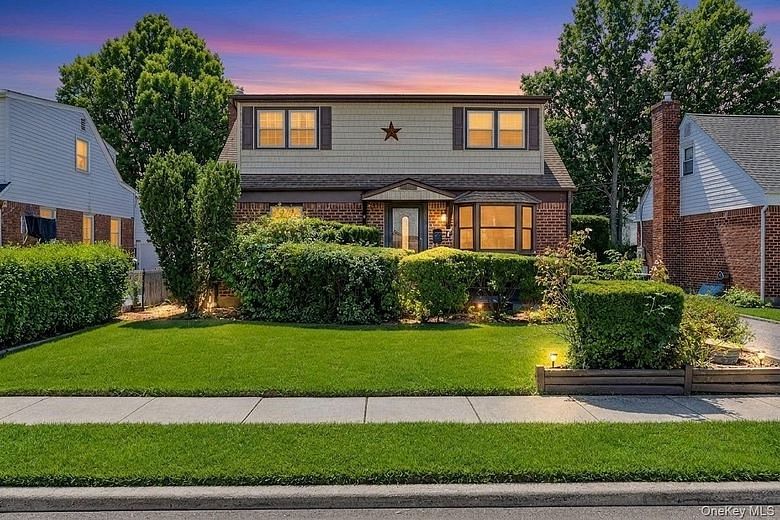 7 Edward Avenue