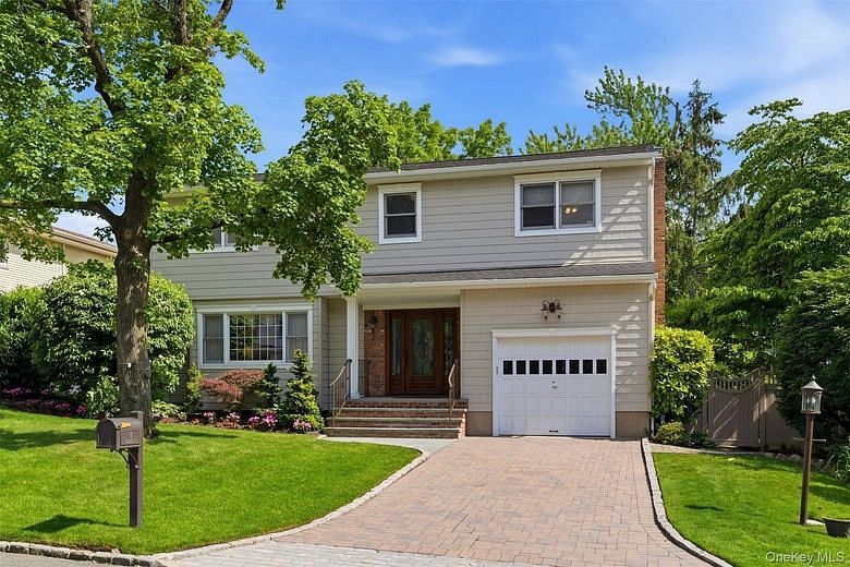 7 Lawrence Court