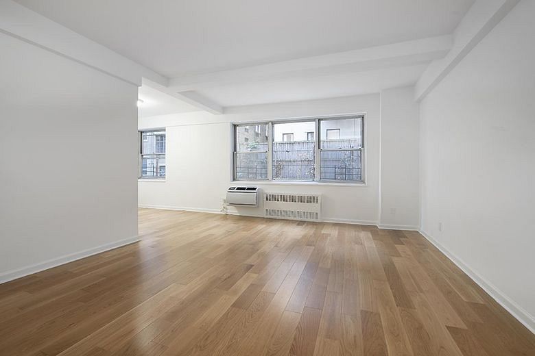 7 Lexington Avenue #1H